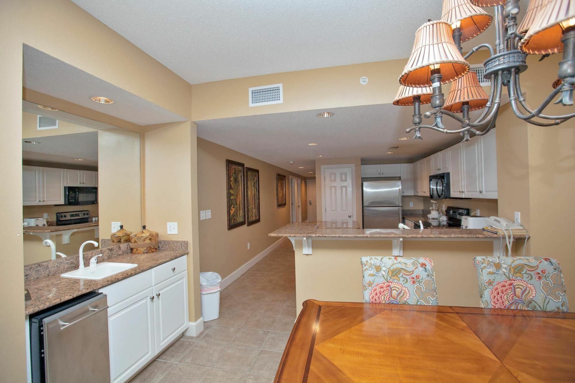 Majestic Beach Towers Resort By Panhandle Getaways Panama City Beach Dış mekan fotoğraf